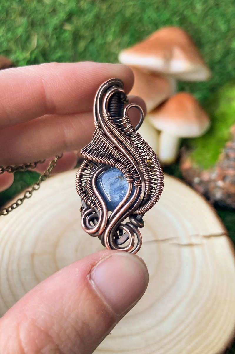 Swirly Blue Kyanite mini Talisman🌀✨

this beauty is available in my upcoming shop update, on September 29th! 

Did you know Kyanite connects to the Throat Chakra, and helps to clarify communication, while pushing through fears and blockages. 

what do you think? ✨🌀