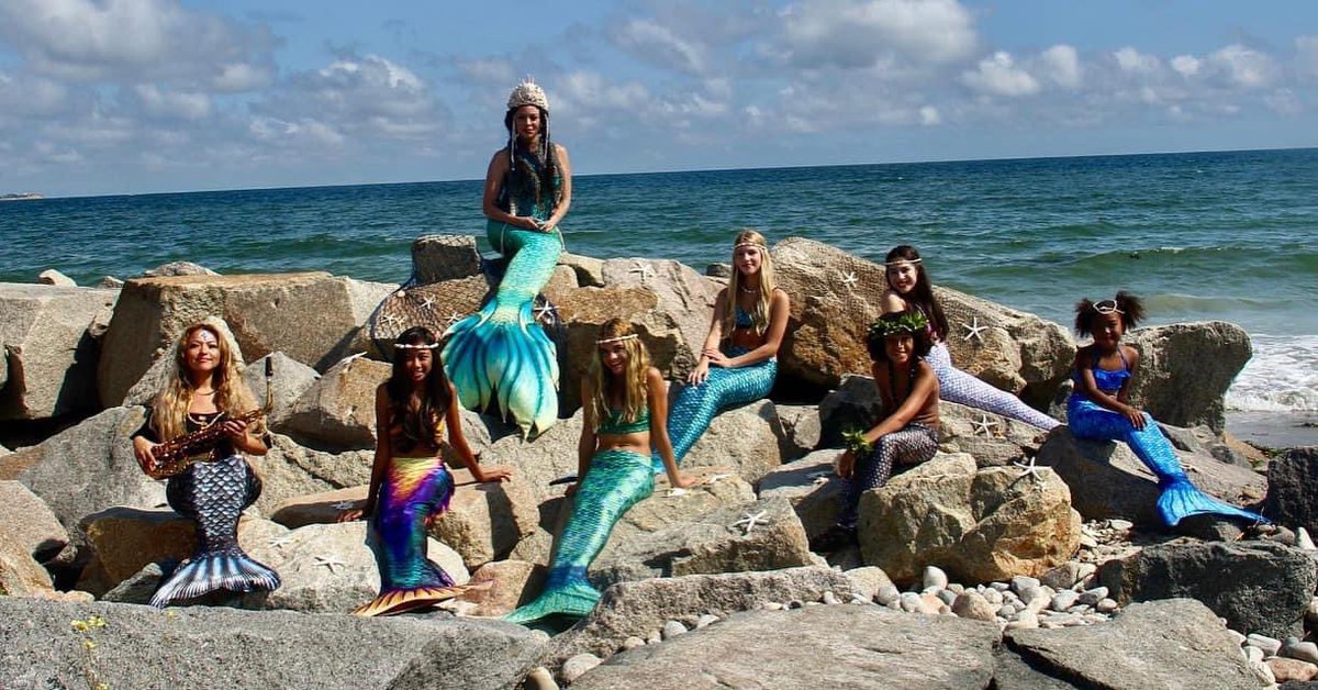 LadyLauraKoons's tweet photo. Never has there been a better time for this story to be told... OCEAN CHILD.  The best part of writing the concept was reading up on all the fascinating legends and folklore from other countries. These stories transcend us universally by bringing our worlds together. #OceanChild https://t.co/iRi9uJadIo