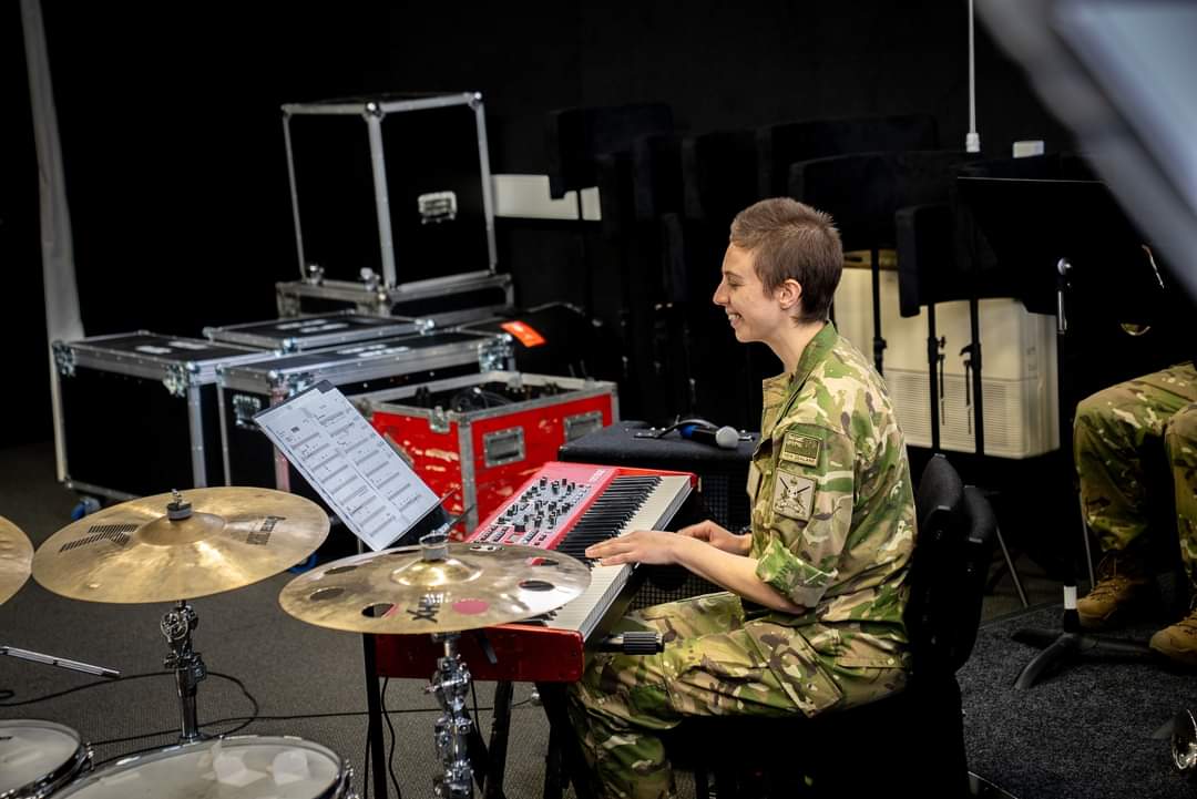 NZArmyBand's tweet photo. Introducing the band's two newest recruits, PTE Frankie Daly and PTE Cameron James!

PTE Daly is a local from Christchurch and joins us on keyboard. PTE James joins us from Brisbane, Australia on the euphonium.

Welcome to the unit 🥳

#nzarmy #nzarmyband https://t.co/F3xg1kllhw