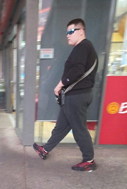 QldPolice's tweet photo. Do you recognise this man? He may be able to assist with ongoing investigations into an incident in June where a 12-year-old girl was allegedly filmed in a bathroom cubicle at Darra. https://t.co/BcTSTRPbFb https://t.co/jq1UOTFxgG