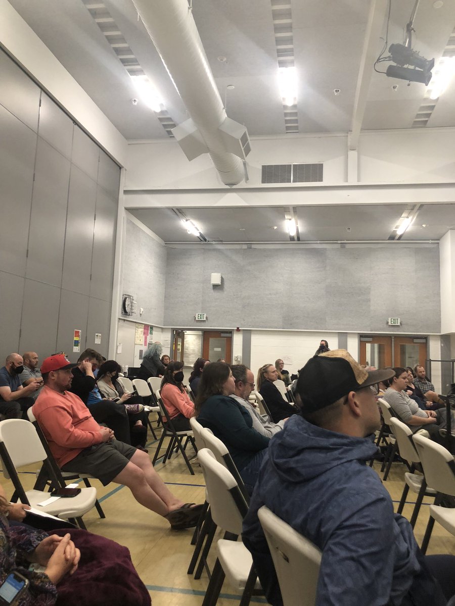 CascadeK8's tweet photo. Thank you CK-8 Community School for a successful curriculum night and a wonderful first community meeting of the year!  #CascadeCares #Cocreate https://t.co/0BgITGTz0L
