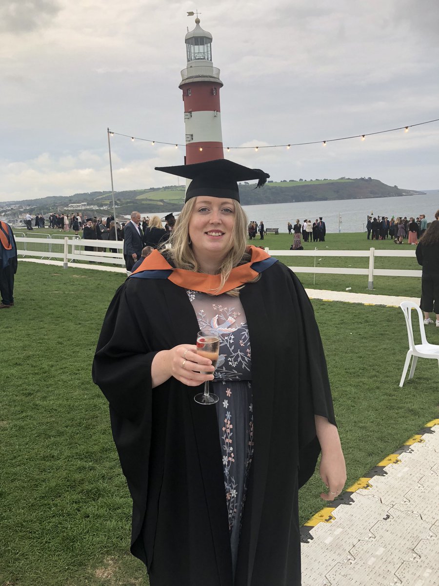 robertekelly's tweet photo. @HolyroodAcademy TQ Holyrood for giving my daughter Jess Kelly a good start. 2yrs after Graduating she finally gets her Graduation day at Plymouth Uni. B Ed in primary Art and Design. A proud mum and dad. https://t.co/44A2Z40hwY