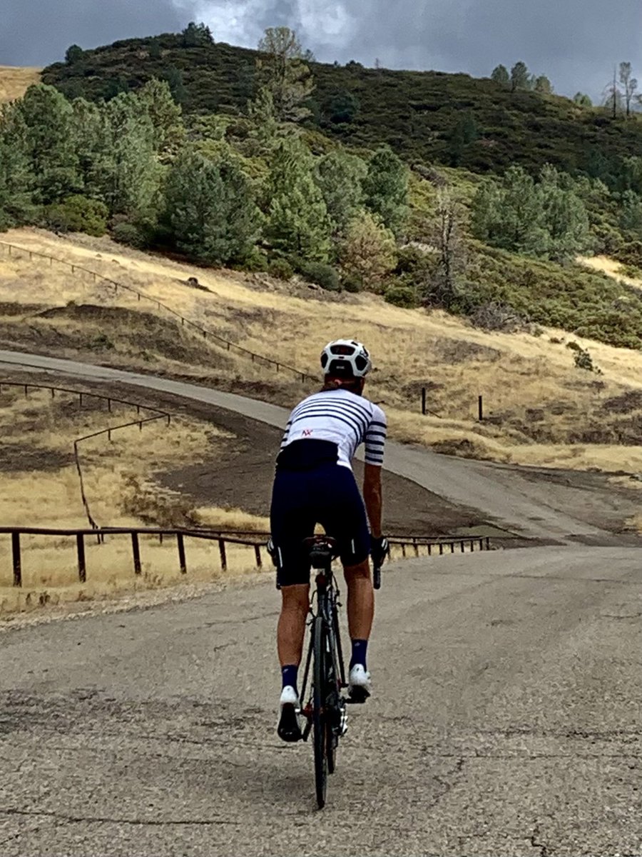 summer366's tweet photo. When you borrow your friends 12 year old bike that weighs twice your bike at home with a 23 cassette and still try to find all the climbs over 10% grade you know you were born to ride! #cycling #cyclinglife #borntoclimb #SantaBarbara https://t.co/agCVaXfWWu
