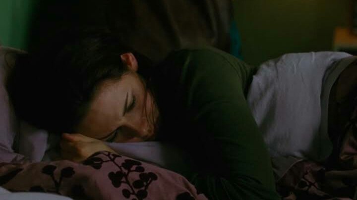 archivetwilight's tweet image. sad girl fall