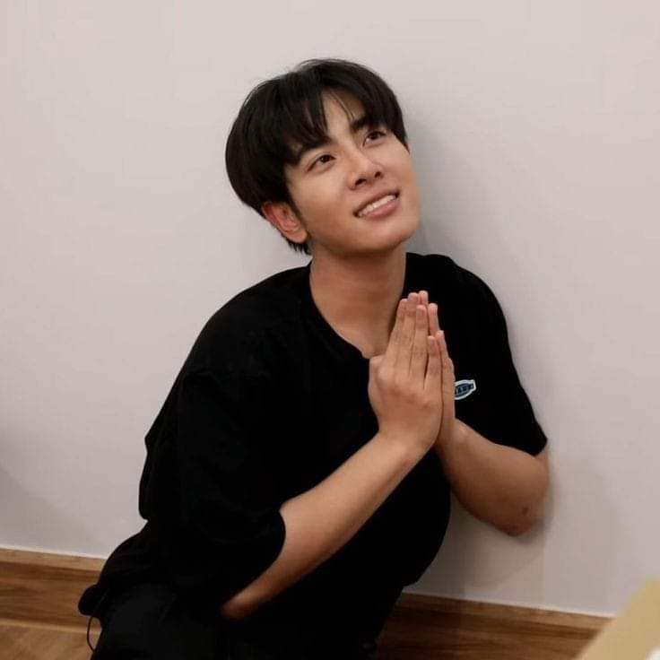 TayxEarth's tweet photo. NO MMNNNNN mis expectativas con seventeen nunca decepcionan DIOSSSS QUE ARTEEEE @.JUN TE LA RIFASTEEEE MACHIN 
 #준휘의_림보세계의_문을열어
#SEVENTEEN #LIMBO https://t.co/4j2y8qJOUR