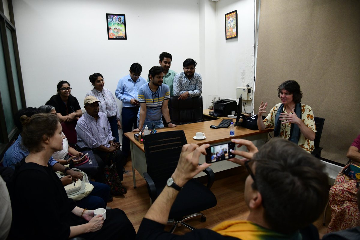 FinlandinIndia's tweet photo. Post the discussion, Antti had quite a time interacting with the students and teachers from the department where he discussed his work, answered questions and also talked about the dark humour he uses in his work https://t.co/5tTCcHQrw4
