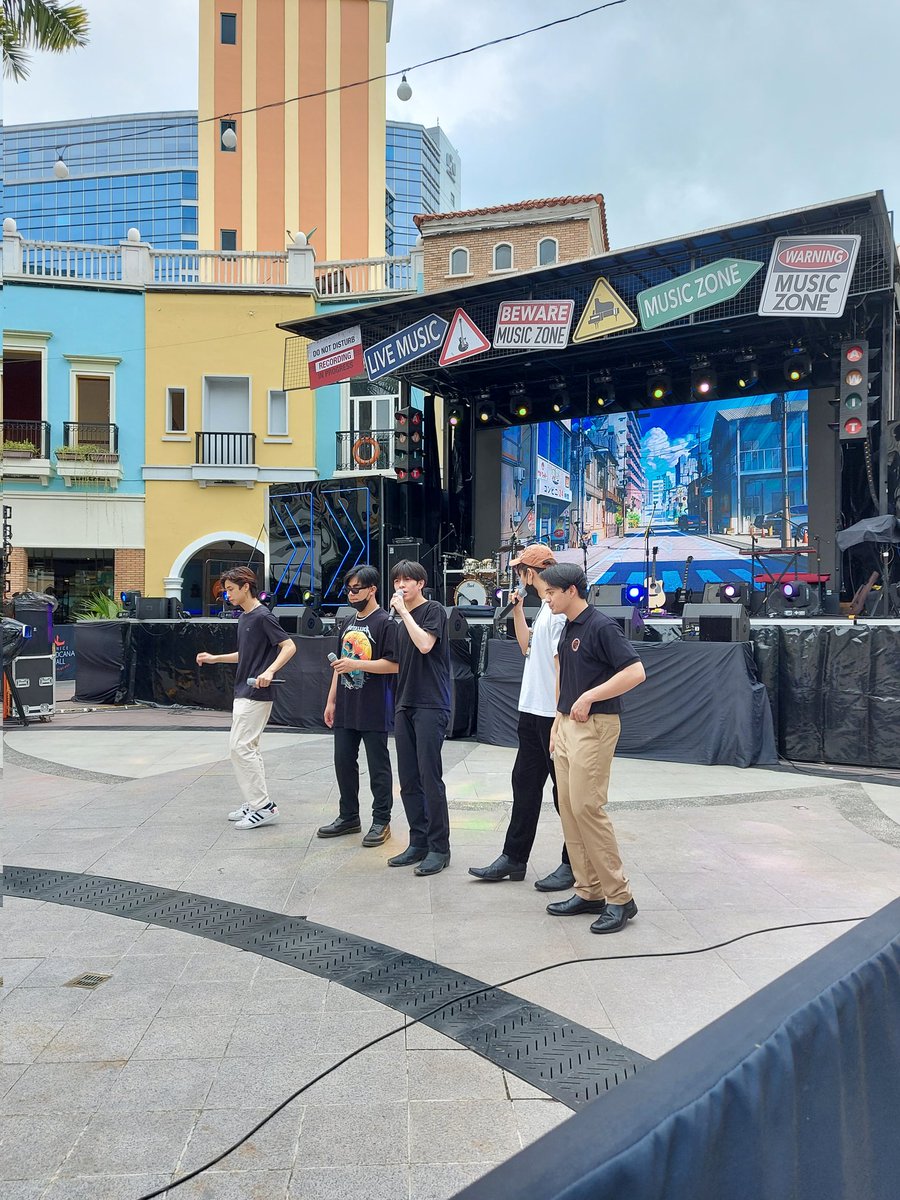 BGYO at Venice Grandcanal Mall