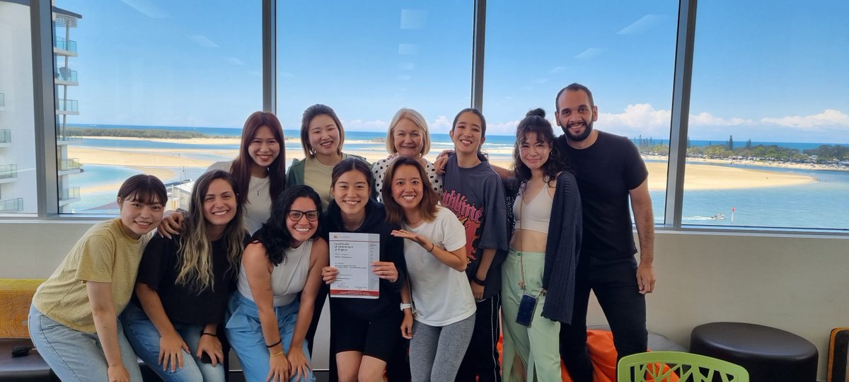LexisEnglish's tweet photo. Sunshine Coast – Graduation – 23 September: https://t.co/oaTSDwJH1A
#graduation #learnenglish #lexisenglish #lexissunshinecoast #maroochydore #overseasstudents #studentsunshinecoast #studyabroad #studyandtravel #studyandwork #studye https://t.co/PYGhLFu4YN