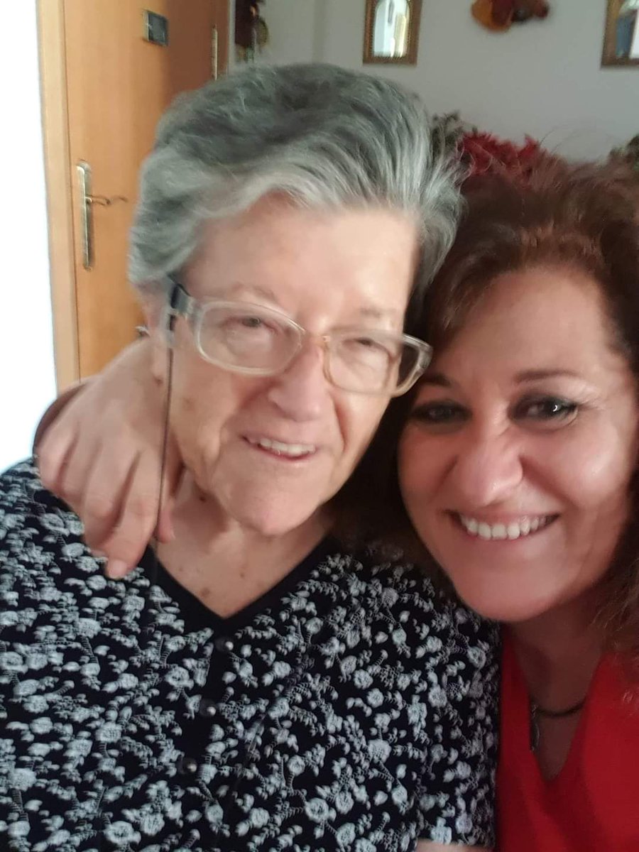 AdmMaribel's tweet photo. Hoy hace un año que mi madre nos dejó...
#MúsicaDeNuestraVida @fabio_balbuena
#InMemoriam
#ComoSi
https://t.co/kM39CTAwce https://t.co/Kwf6pwtzxD