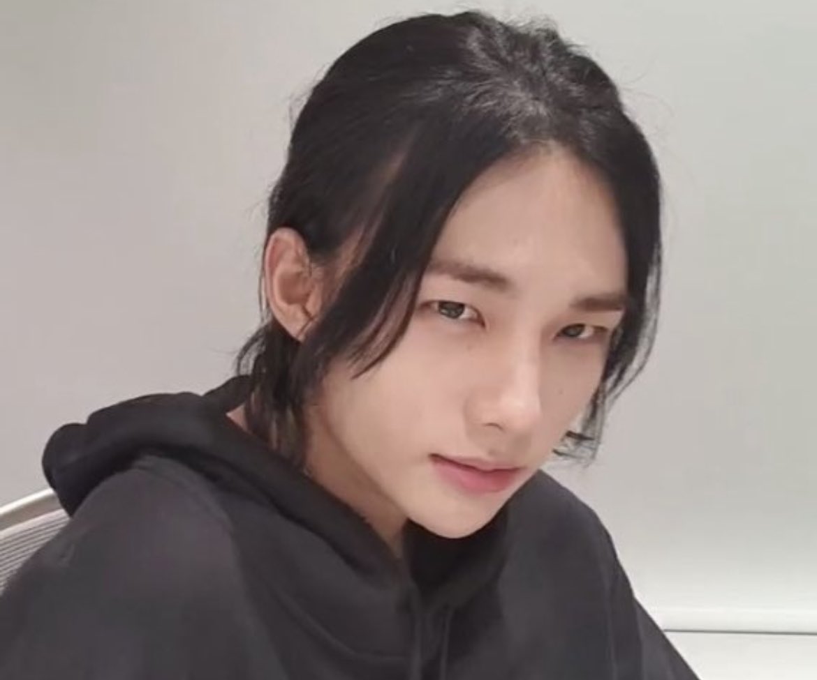 bokiehwng's tweet photo. 😒 https://t.co/CDRBAIGhHf