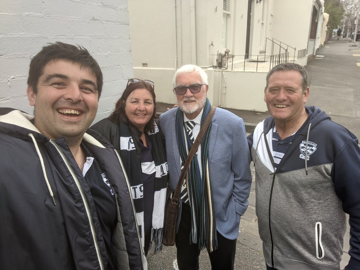 Nice to meet <a href="/BobUtber/">robert john utber</a> today! Best of luck to <a href="/GeelongCats/">Geelong Cats</a> tomorrow!