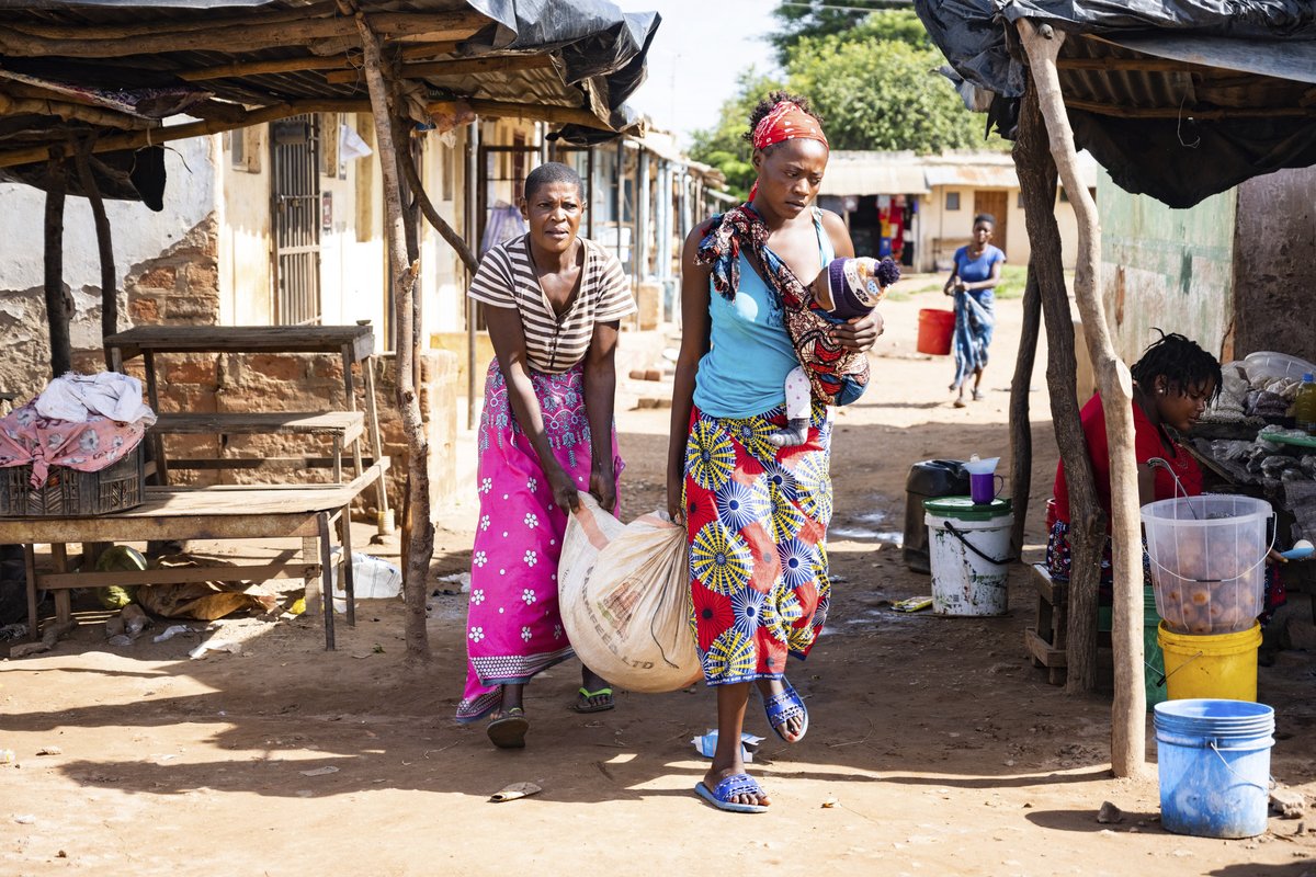 grp_resilience's tweet photo. How can we transform #foodsystems?

Check out the new Southern African Resilience Academy (SARA) photo essay exploring the steps needed to achieve #climate-resilient &amp; #sustainable #foodsystems transformation!🌍 

🔗: https://t.co/kOPwcpKxqD
@CST_SU @USAID_SAfrica @IWMI_ @IFPRI https://t.co/GWykJ6yvun