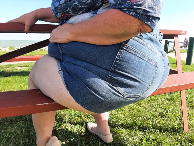 Just posted some new casual outdoor  photos on my https://t.co/cIGu3m2u1Y https://t.co/VoS23k97BU<a href="/tag/mystimountainsfanclub"class="tags"><span>#mystimountainsfanclub</span></a>