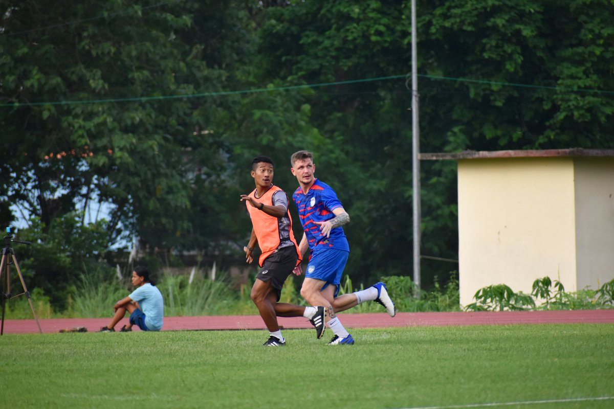 Eyes on the ball. 
⚽️❤️