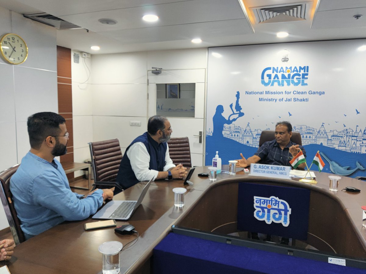 AOLProjectsMAH's tweet photo. Sh. @asokji, DG-NMCG, held a meeting with Sh. Prasanna Prabhu, Chairman- Vyakti Vikas Kendra India (@ArtofLiving), Mr.Rohan Jain, National Secretary, Art of Living Government Programs to discuss various aspects of #ArthGanga.#ArtOfLiving was also present in the meeting.#ArthGanga https://t.co/2khyR2e1bo