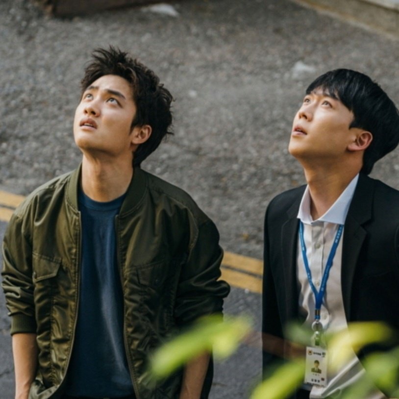 ginangmars's tweet photo. I've seen all his work as an actor, and I can't wait to see another side of him in the small screen. You're doing a good job, Doh Kyungsoo. Don't work too hard. 🖤

#DO of #EXO #DOHKYUNGSOO
#TrueSwordBattle #BadProsecutor 
#YunJunSuk #KBS 

https://t.co/M2w1Xc4BKH https://t.co/uLvZD75L05