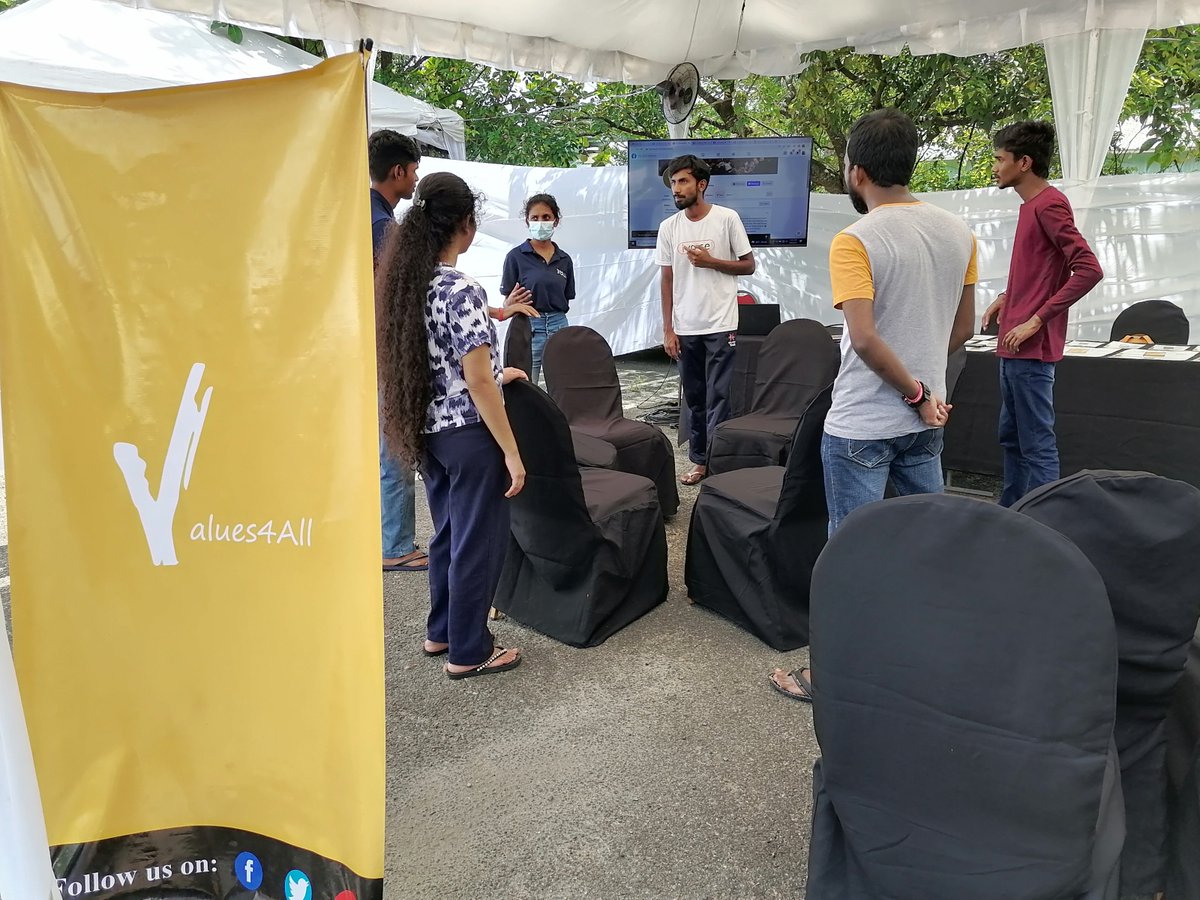Values4A's tweet photo. Our mentors promoting values education at the YCLI Peace Village 2022, on this #InternationalDayOfPeace. Thank you for all the youth volunteers who visited the #Values4All stall. 

#PeaceDay2022 #StrongerTogetherSL #Values https://t.co/Gw4W5oFVEG