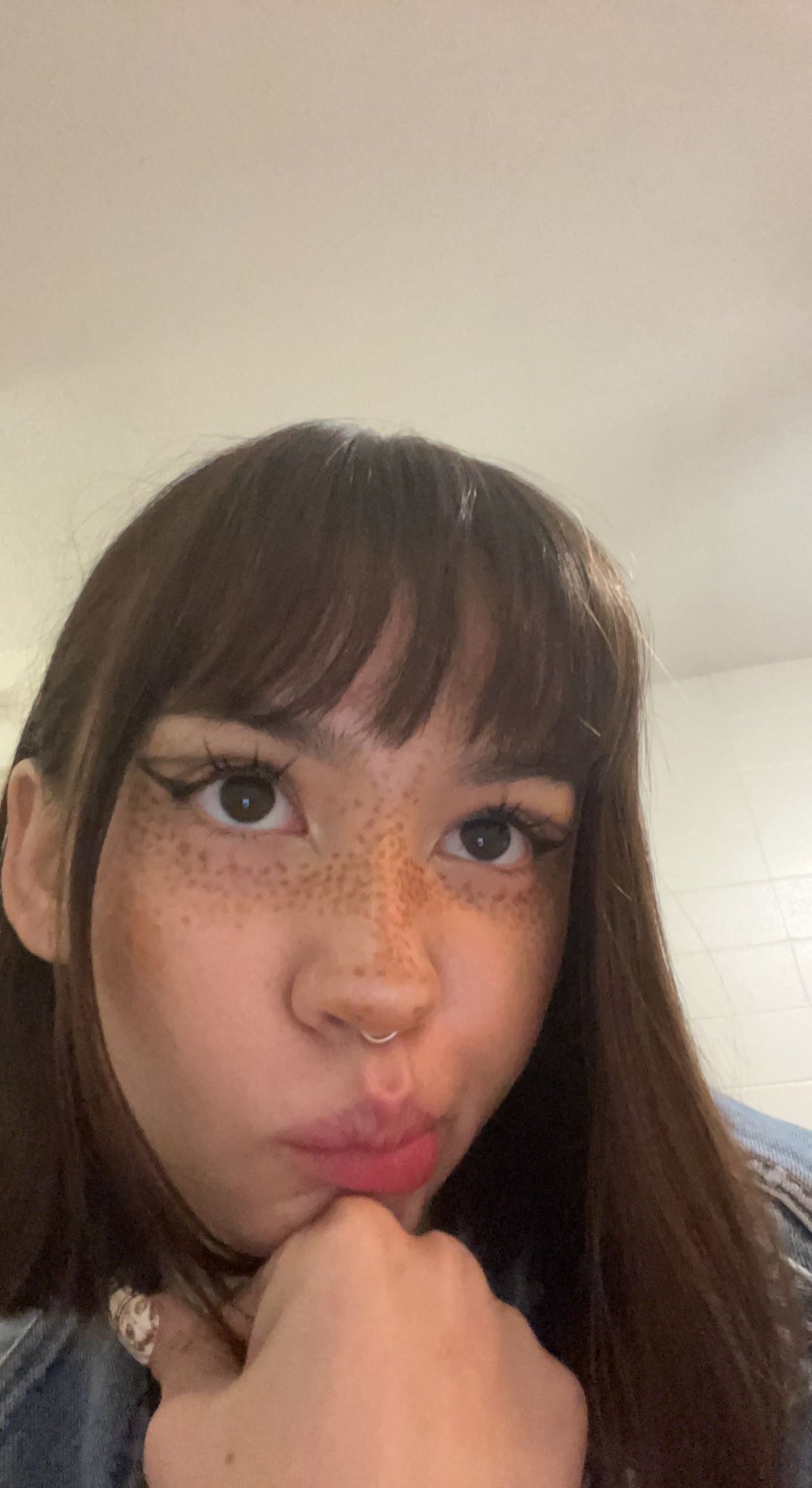 sam ? on Twitter "selfies your cyborg gf snapchats u in the year 2056 … https //t.co/UOlb9zwfFX