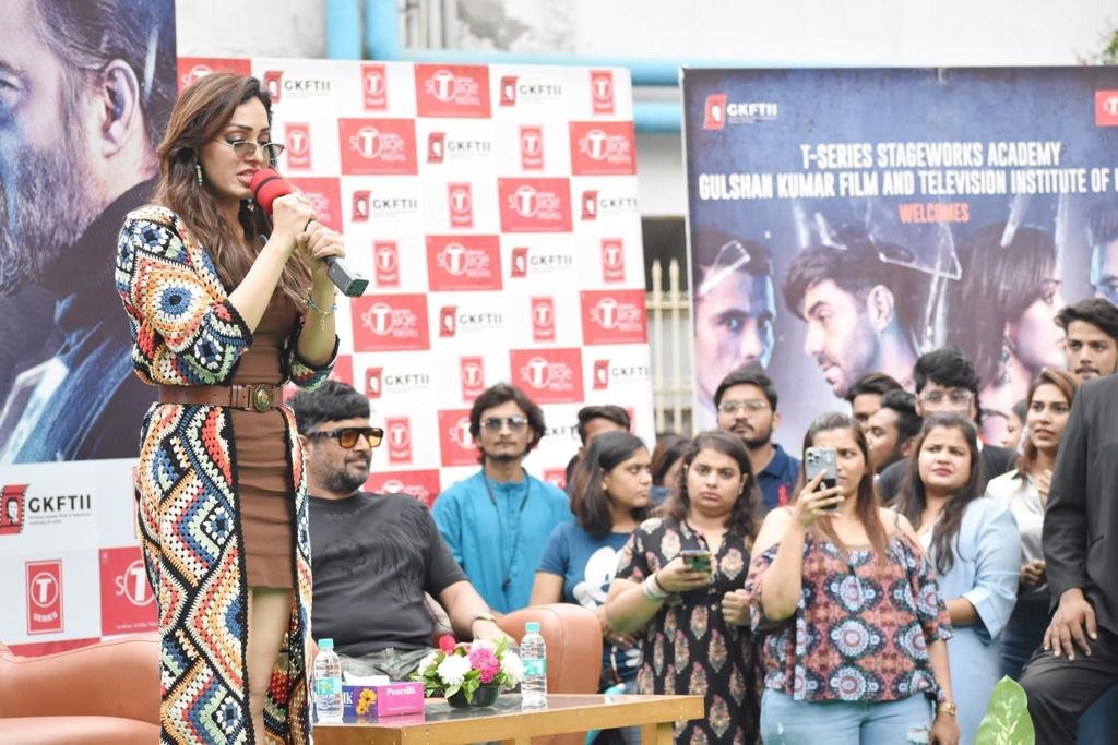 PAWANSINGHMALIK's tweet photo. Students of the Department of Communication and Media Technology, J.C. Bose University of Science and Technology, YMCA, Faridabad visited T-Series Corporation, #Film_City #Noida
@TSeries @gkftii @DC_Faridabad @DiprHaryana @bollywood_life https://t.co/hGi8ZtxVY3
