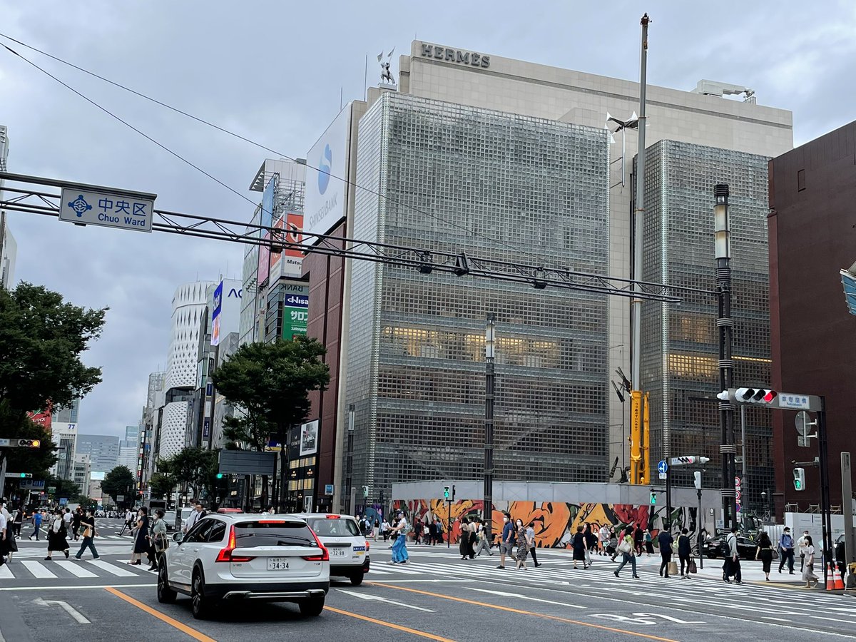 MichiyoCNA's tweet photo. No more visa needed for foreign travellers staying in Japan for a short period (number of days not yet specified) from October 11. Tourists can travel freely on their own. The entry cap of 50,000 persons a day will be lifted. Announced by PM Kishida. https://t.co/J6krH6YShO