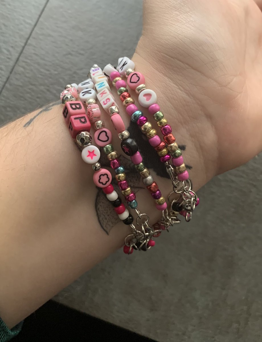 FlannelsTwo's tweet photo. Blackpink beaded bracelets for sale! #BLACKPINK #blink #blinks #etsy #twoflannels #BlackpinkKPOP #BLACKPINKCOMEBACK #BLACKPINKWorldTour2022 #BORNPINK #kpop #blackpinkmerch #BLACKPINKINYOURAREA #beadedbracelets 

https://t.co/lA1Y07UrUw https://t.co/nRREDgO5IU