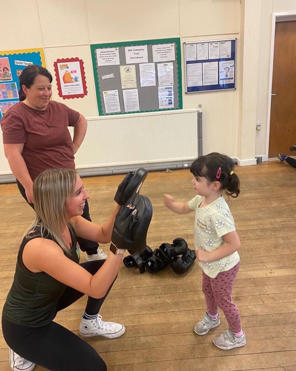 BD4Family's tweet photo. We had a great first session at all age Boxercise yesterday. Roll on next week! Join us every Thursday 3.45-4.30pm #keepingactive #gettingfittogether #boxercise #intergenerational #communitygroup @jennybd4family @Rachel_NW_BD4CT https://t.co/ghqv8HIQuO