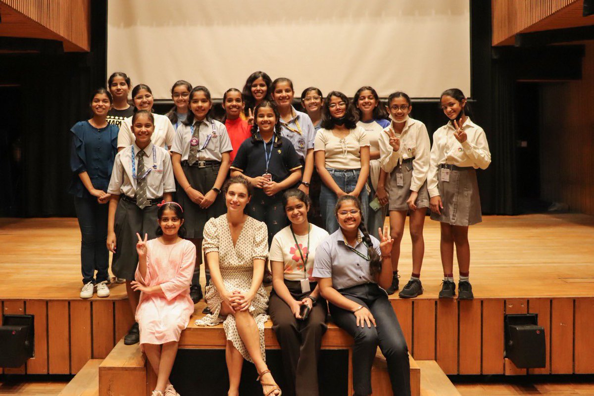 ifiofficiel's tweet photo. 📣French language students are preparing to celebrate European Day of Languages in New Delhi! 

✅After two days of workshop with the popular singer Iris Munis, these students will perform on stage at @alliancefrdelhi on Monday 26th.

🎶Bon concert!

#ifiofficiel https://t.co/Z8y5Oj6j94