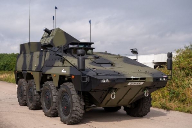 DefenseMirror's tweet photo. #MBDA #Brimstone #RBSL #Boxer #DVD22: MBDA, RBSL Showcase Brimstone Missile Mounted on Boxer Armored Vehicle https://t.co/HSeVrDYjJy https://t.co/pnMFKbvgXw