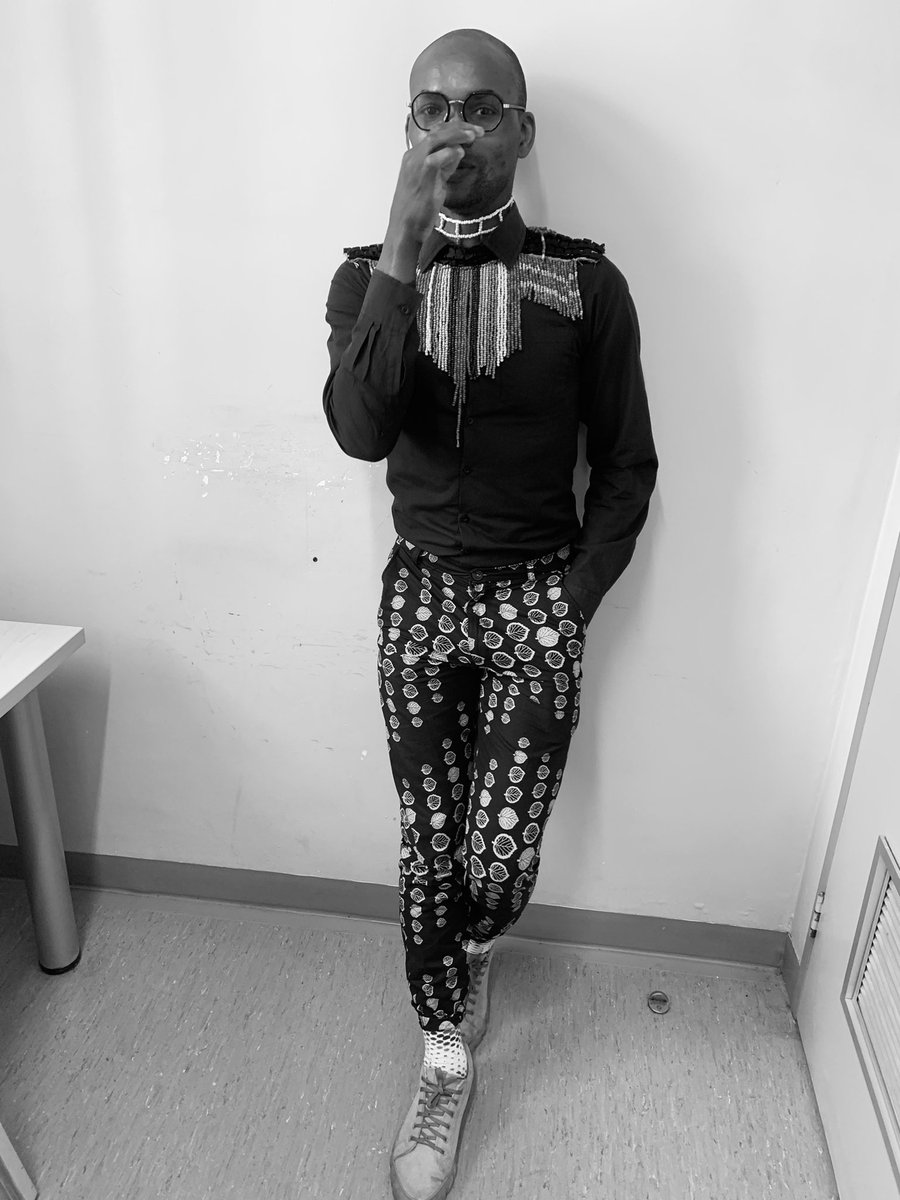 AdvanceSimango's tweet photo. I might have a better picture as day goes. #HERitageDay ##mundau #princeofchipinge #chipingeboy https://t.co/eljkfg37DH