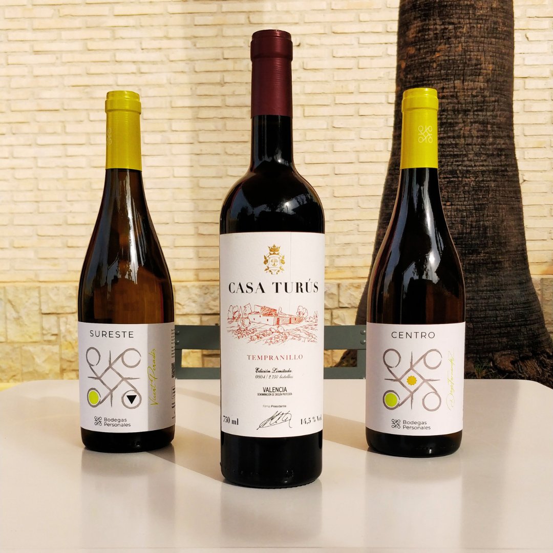 BoPersonales's tweet photo. Y súper ofertaza:

Pack de 3 VINOS PARA EL FINDE.

2 blancos y 1 tinto, ecológicos, artesanos y veganos, vendimiados a mano.
El precio es de 53'45€. 
Llévatelo a 45'43€ o 38'62€ si eres #BOPER

¡No te lo pierdas!
https://t.co/ArkhCbQ1Da
#OfertasDeUltimoMinuto #vino #HazteBOPER https://t.co/FsqsBBPbNx