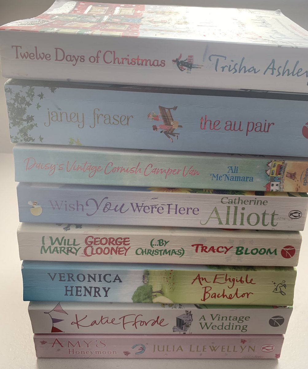 jhbrines's tweet photo. FRIDAY BOOK GIVE AWAY:  I’m having a bad time at the moment so to cheer myself up I’m doing a book give away. Just LIKE and you can choose four books from those in the attached photos. Will choose a winner on Sunday night so get liking. UK only sorry 😞   @ClareJanetMason https://t.co/OzSYmatVxC