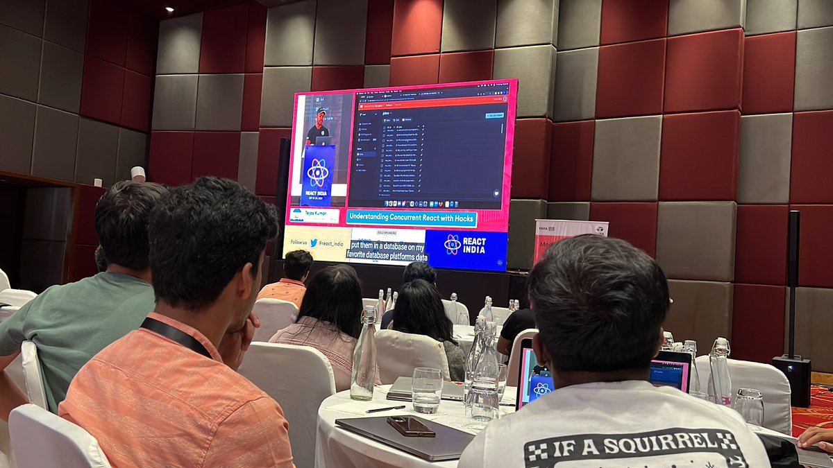 hardfire's tweet image. The community room at #reactindia2022 is pretty chill.
