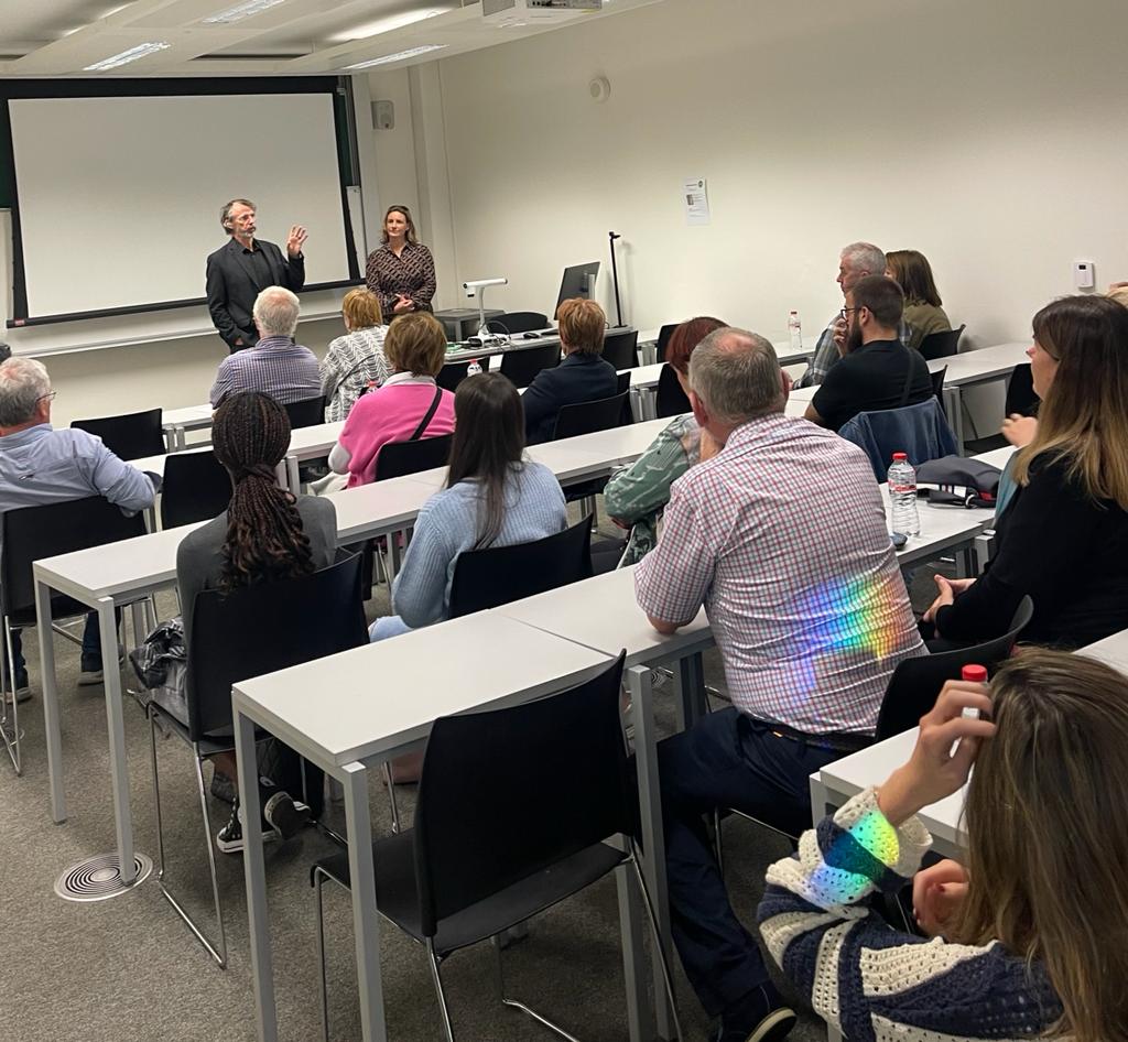 BreakthroCancer's tweet photo. We were delighted to be part of the #POIShowcase Day in @CanResUCC yesterday evening. Absolutely fantastic turnout to mark #WorldCancerResearchDay, organised by @PrecisionOncIre and supported by @ScienceIrl https://t.co/Xaxwe8aD8H