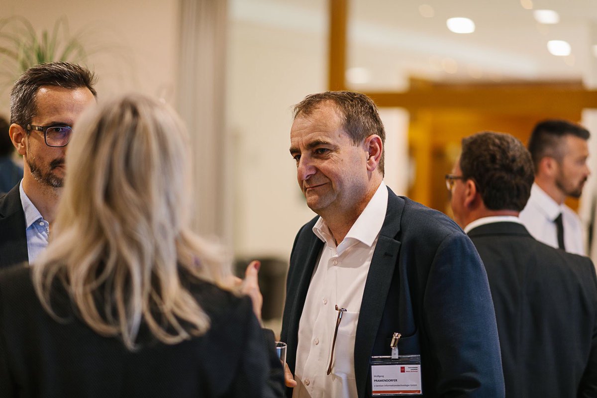 itwithcare's tweet photo. Fachkonferenz „Digitale #Transformation im Krankenhaus“, Forum Spital 2022: Hier sprach unsere Kollegin Michaela Winkler zu Patient Empowerment. Ihr Fazit: Die aktive Einbeziehung der #PatientInnen ist zeitgemäß und notwendig. Digitale Lösungen müssen #interoperabel, sicher... ➡️ https://t.co/8I4jRZx7Sj