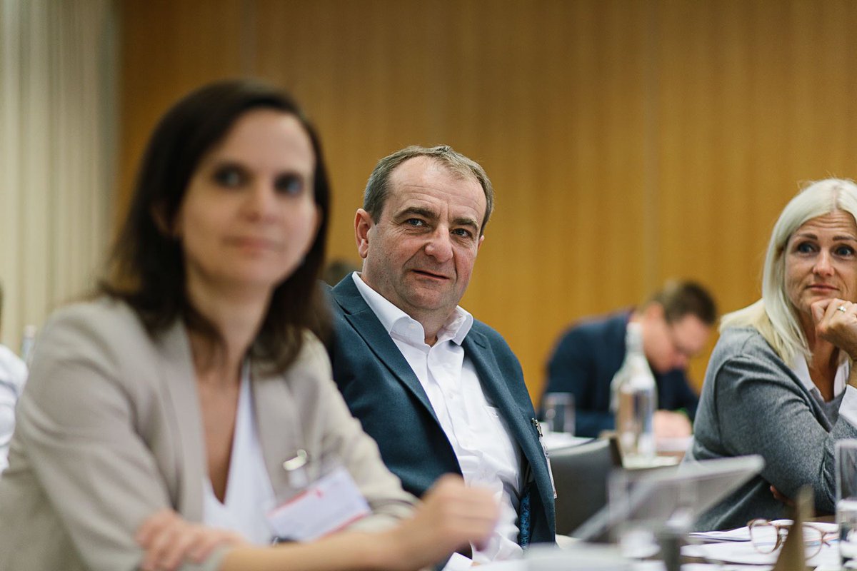 itwithcare's tweet photo. Fachkonferenz „Digitale #Transformation im Krankenhaus“, Forum Spital 2022: Hier sprach unsere Kollegin Michaela Winkler zu Patient Empowerment. Ihr Fazit: Die aktive Einbeziehung der #PatientInnen ist zeitgemäß und notwendig. Digitale Lösungen müssen #interoperabel, sicher... ➡️ https://t.co/8I4jRZx7Sj