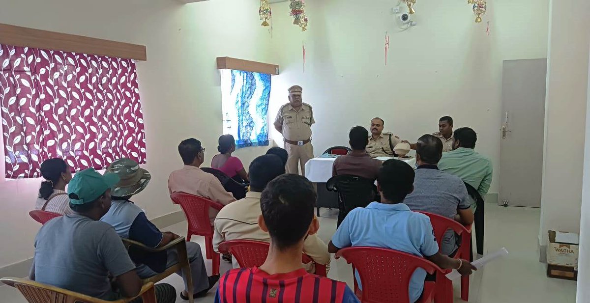 FireService_ANP's tweet photo. A Preparatory Meeting for Durga Puja was held by Police &amp; Fire officials of #FSHutbay #FSGaracharma on 22/9/22.The Durga Puja committees organizers  were briefed about the safety measures to be taken   for the Safety of Public. Office bearer of 16 Committees attended the session. https://t.co/SujkNRUfks