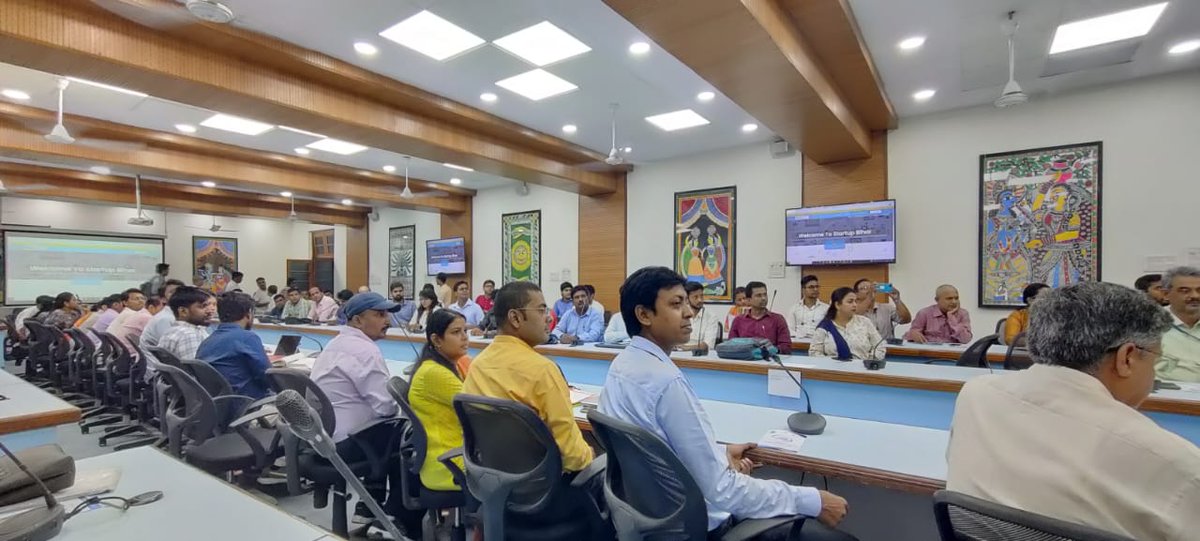 IndustriesBihar's tweet photo. Department of Industries, Government of Bihar today organized
a Start-up Event in Patna to facilitate the beneficiaries who received their second
tranche under the Bihar Start-up Policy 2022.
#BiharStartUps
#SayYesToStartUp
#BiharIndustriesDept
@samirmahaseth_
@SandeepPoundrik https://t.co/cRoVWsccQh