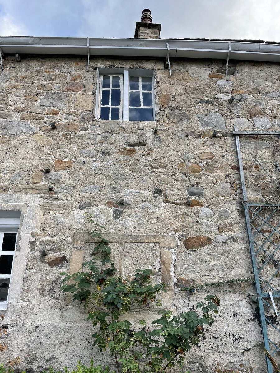 WindowsLake's tweet photo. #FridayFinishes #NiceWindows https://t.co/XY5dzuxQrA