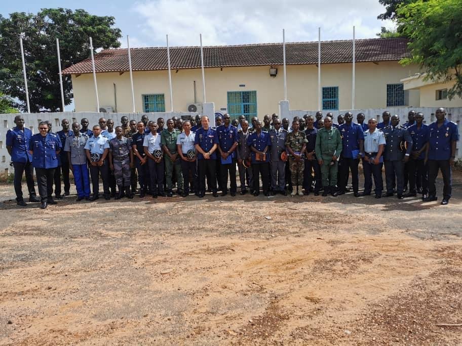 CoopSecuDefense's tweet photo. 🇫🇷🇸🇳 France - #Sénégal
Le Cours d’Application des Officiers de Gendarmerie #CAOG🇸🇳 accueille sa 16e promotion
➡️ 50 lieutenants de 1⃣1⃣ pays d’Afrique francophone formés au maintien de l’ordre, de la paix et en sécurité publique générale
#ENVR soutenue par @CoopSecuDefense🇫🇷 https://t.co/e3sESPcJ33