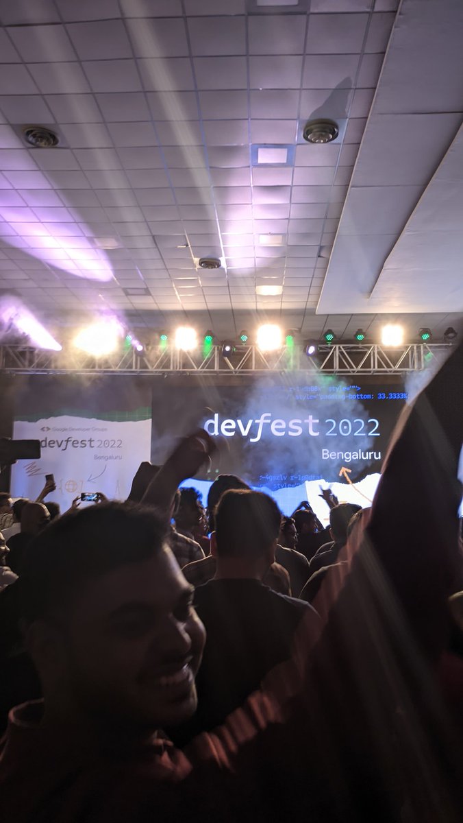 akil_apk's tweet photo. After 2 long years, an offline fest! Thanks @GDGBLR 😀

#Devfest22 https://t.co/pnX6XNaI38