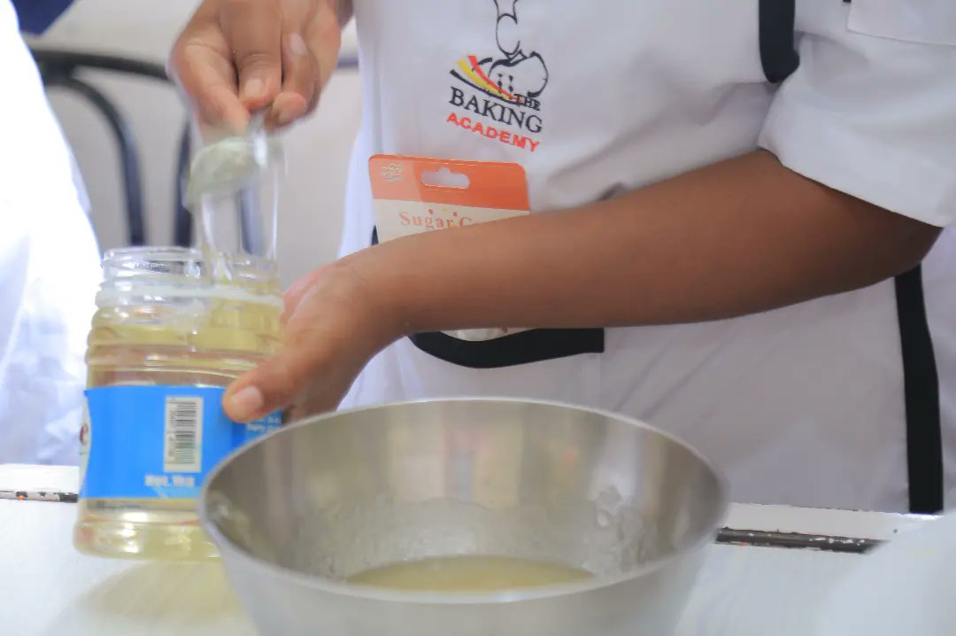 BakingAcademyUg's tweet photo. #bakeryandbasiccakedecirationclass 
Next intake is almost starting . Enroll for the next intake and make your future worthy.
Call/Whatsapp us on 0757310583 / 0706740071 / 0780372203 / 0706225800.

#bakewithlove #BakeryClass #bakingfromscratch https://t.co/O0iYb70uIF