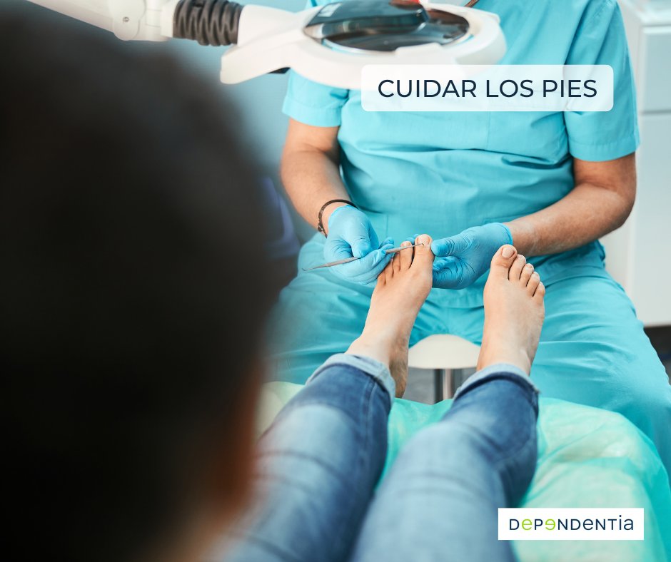 Dependentia_'s tweet photo. Los pies son nuestra base de apoyo, pero ¿sabes cómo cuidarlos? Es imprescindible visitar de forma regular al podólogo cuando nos hacemos mayores y así identificar posibles problemas.
Mira:https://t.co/3ZauvVvyhV https://t.co/9annMdger2
