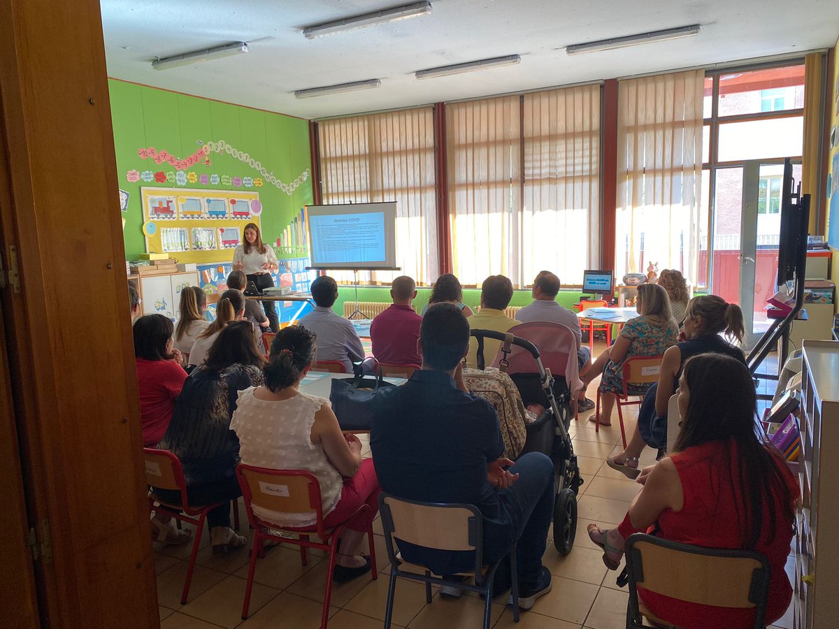 AgustinosGuadal's tweet photo. A lo largo de esta semana hemos tenido la inauguración y presentación del curso con las familias del colegio Agustiniano así como en infantil y primaria del Sagrado Corazón. Le pedimos a Dios que sea un gran año para todos 🎉 #together https://t.co/BMliNmhQBW