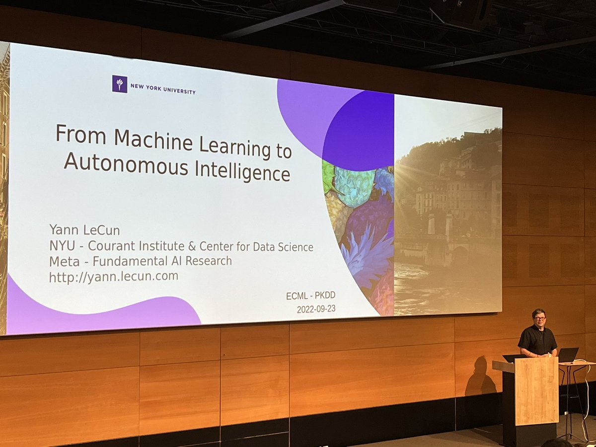 ECMLPKDD's tweet photo. Yann LeCun on the stage for his ECML PKDD Keynote talk on his vision of AI for the next decade! #ecmlpkdd2022 #machinelearning https://t.co/egmU6PcntE