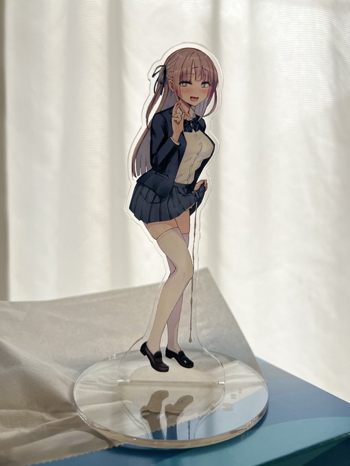 ピクシブファクトリーのクーポンで作ったやつがポストに届いてた〜!!大切にします〜🙌 