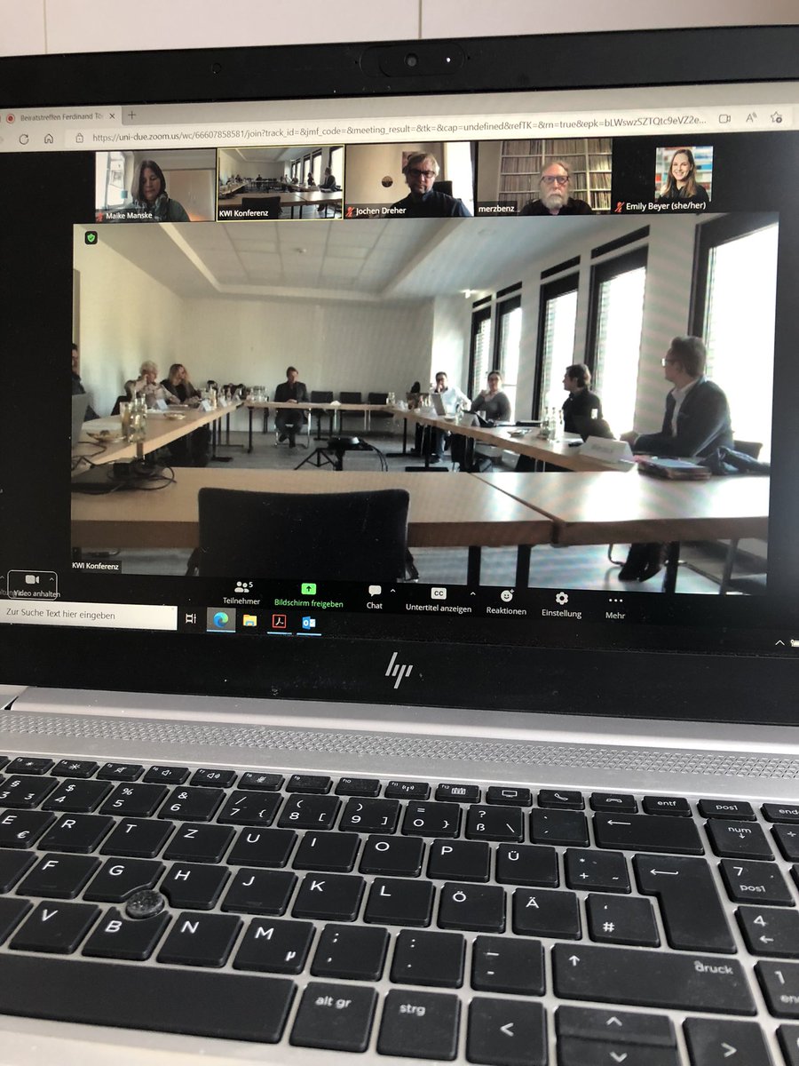 MManske4's tweet photo. #shlb virtuell zu Gast in Essen: Beiratssitzung am @kwi_essen zum #DFG -Projekt "Ferdinand Tönnies - Briefe". Mit dabei @CDHTrier und SAK Konstanz. Eine tolle digitale #Edition wächst! 👍🏻😊 @TatjanaT11 @AWierzock https://t.co/FZUF8FRYbP