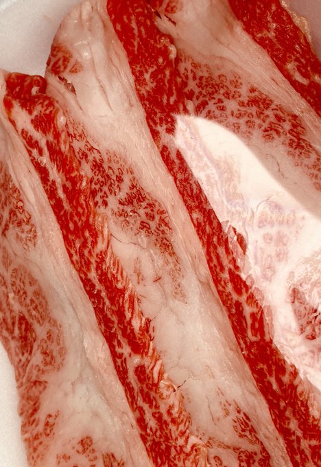 所でセンシチブ画像警告がパンケーキにも掛かってたけど、今かかってないです?
みなさんから見てこのお肉…直で見れてます? 