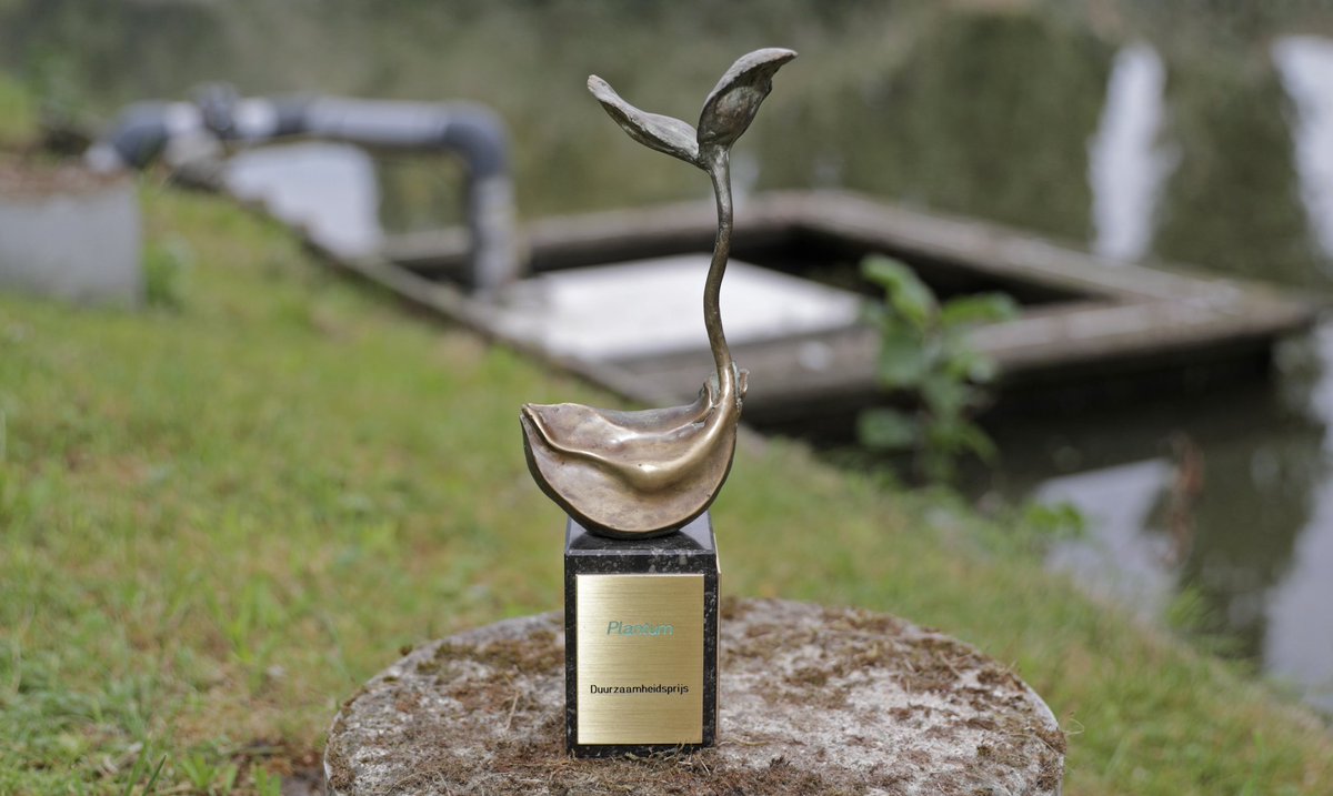 Bam! De 7e editie van de Plantum Duurzaamheidsprijs is gewonnen door Koppert Cress. Aquathermie, een techniek die aanzienlijke besparingen oplevert -> koppertcress.com/nl/nieuws/plan… #koppertcress #Duurzaamheidsprijs #aquathermie #duurzaamheid