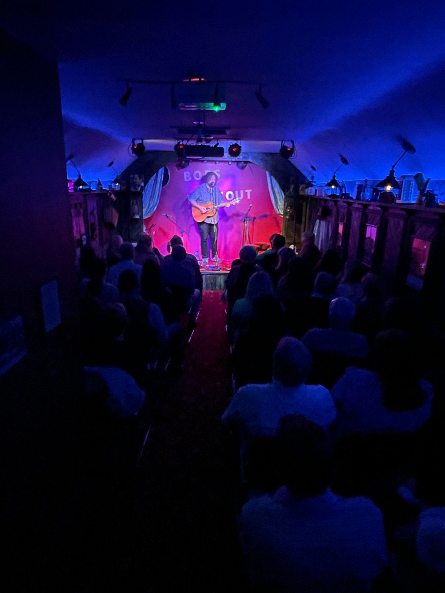 BobsVenue's tweet image. Thanks a million to @greenshinemusic and @DavidPHope . What a great night in Bobs. 💚💚 Thanks again to everyone who came.We hope ye enjoyed it as much as we did. 
@daviefurey @leecampion1 @BobsVenue #livemusic #freddobar