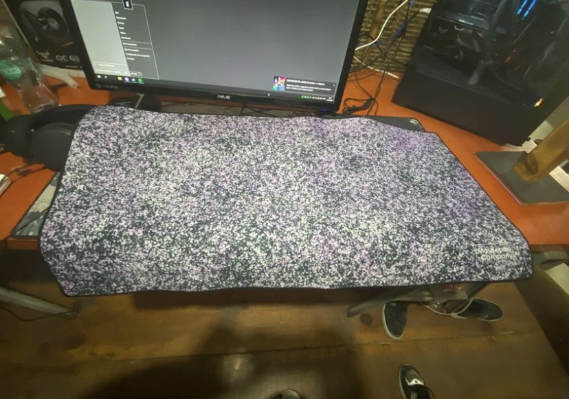 MalokaFN's tweet photo. VENDO PREÇO BARATO

MOUSE PAD COMPANY
MOUSE BUNGEE https://t.co/15fVzN7W78